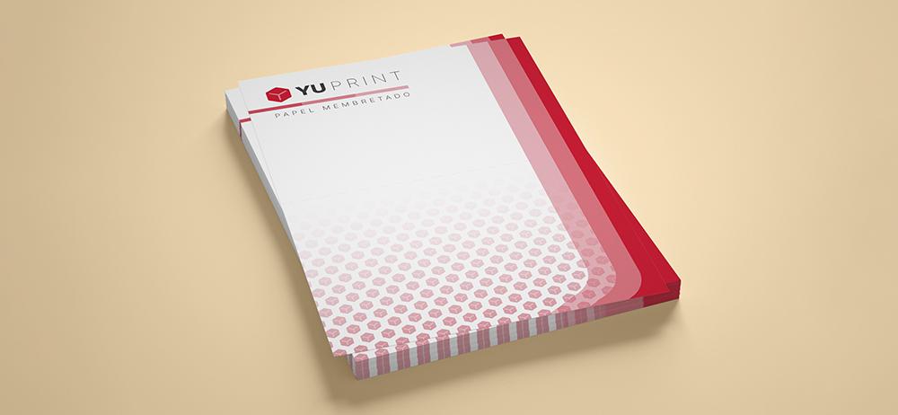 Bloc de papel membretado Yuprint con diseño corporativo rojo, ideal para correspondencia oficial.